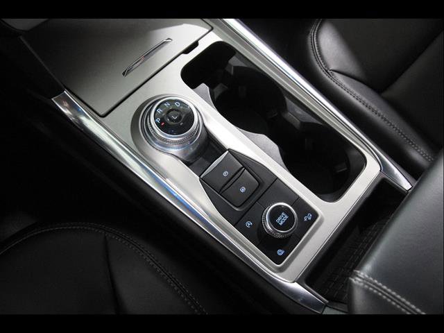 Certified 2024 Ford Explorer XLT w/ Equipment Group 202A AWD/4WD image 15