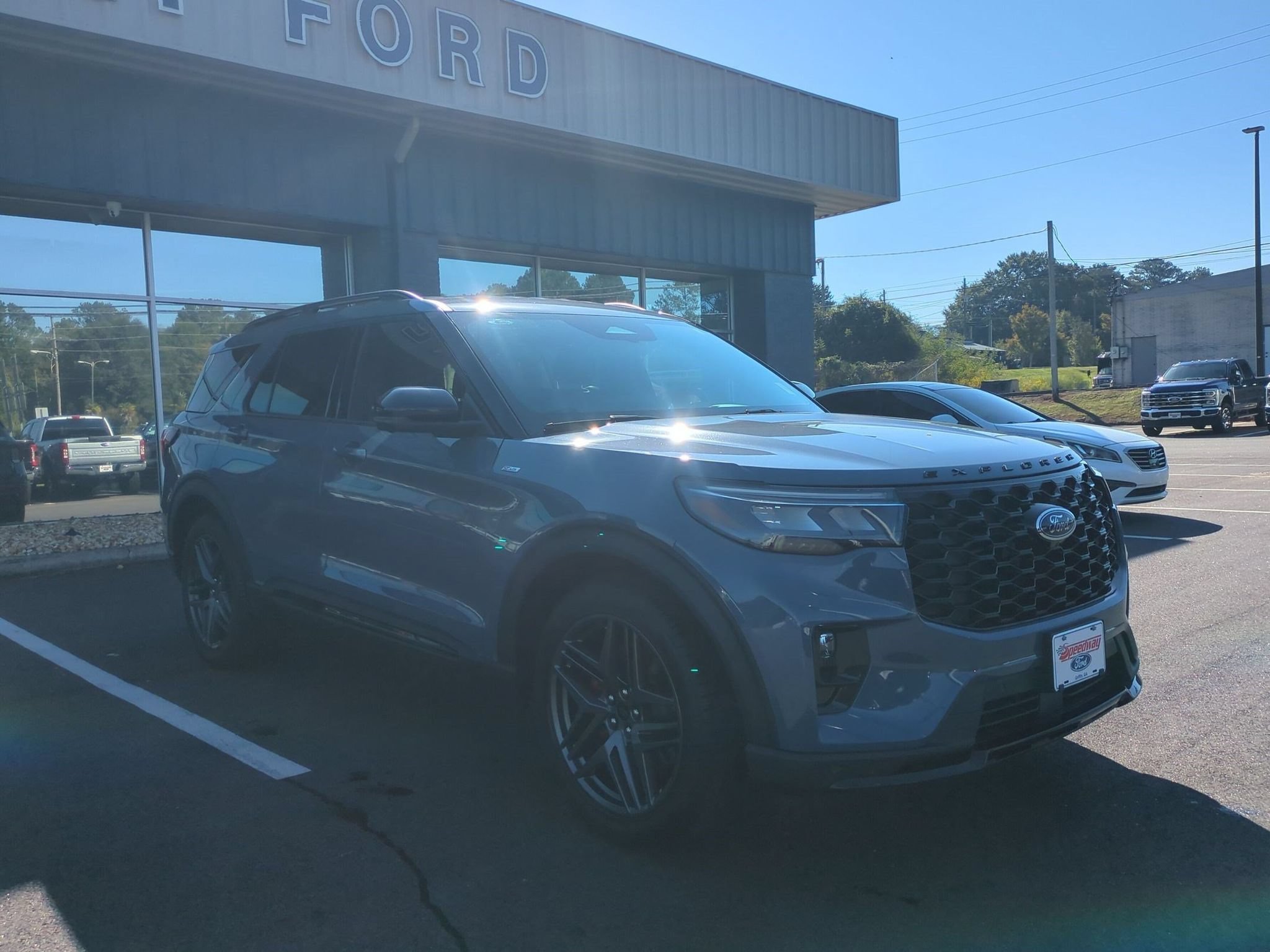 Certified 2026 Ford Explorer ST-Line RWD image 3