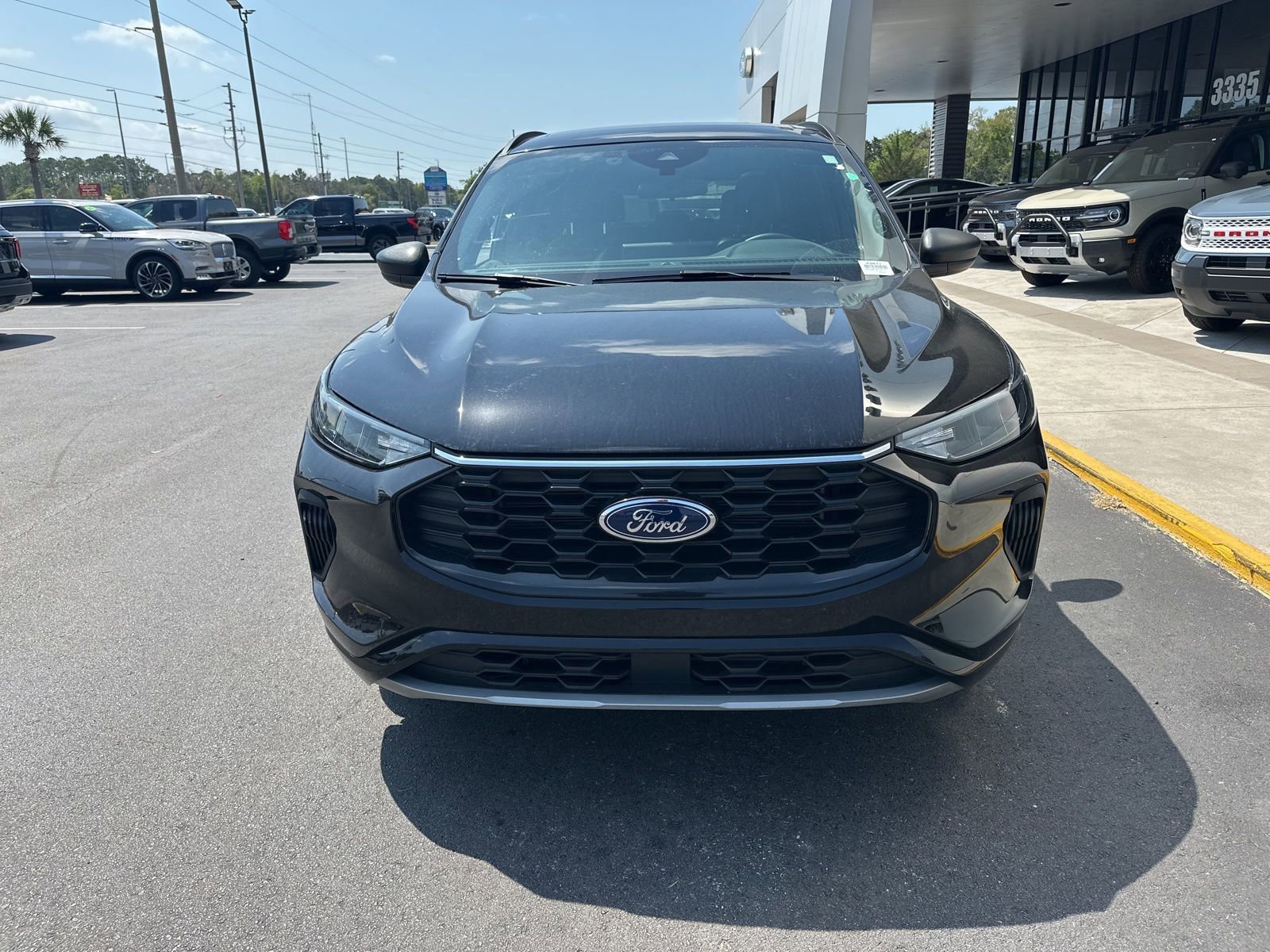 Certified 2024 Ford Escape ST-Line w/ Tech Pack #1 image 9