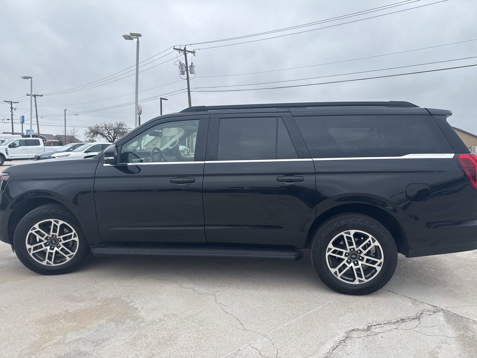 Certified 2025 Ford Expedition Max Active image 6