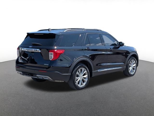 Certified 2023 Ford Explorer XLT w/ Equipment Group 202A AWD/4WD image 3