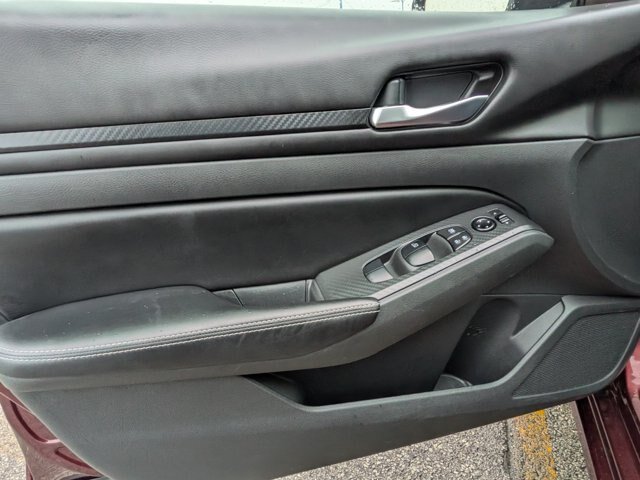 Used 2024 Nissan Altima 2.5 SV FWD image 13
