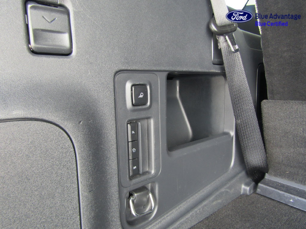 Certified 2025 Ford Expedition Active AWD/4WD image 17