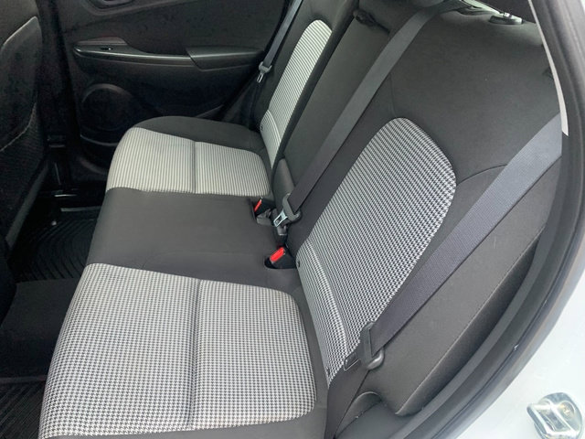 Used 2019 Hyundai Kona SE AWD/4WD image 18