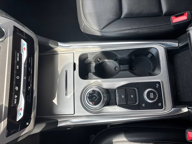 Certified 2021 Ford Explorer XLT w/ Equipment Group 202A AWD/4WD image 25