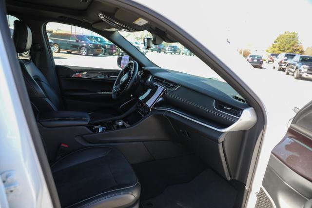 Used 2022 Jeep Grand Cherokee Altitude AWD/4WD image 29