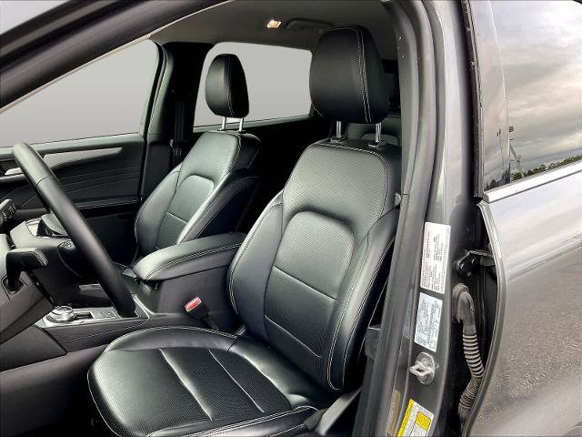 Certified 2025 Ford Escape Platinum AWD/4WD image 23
