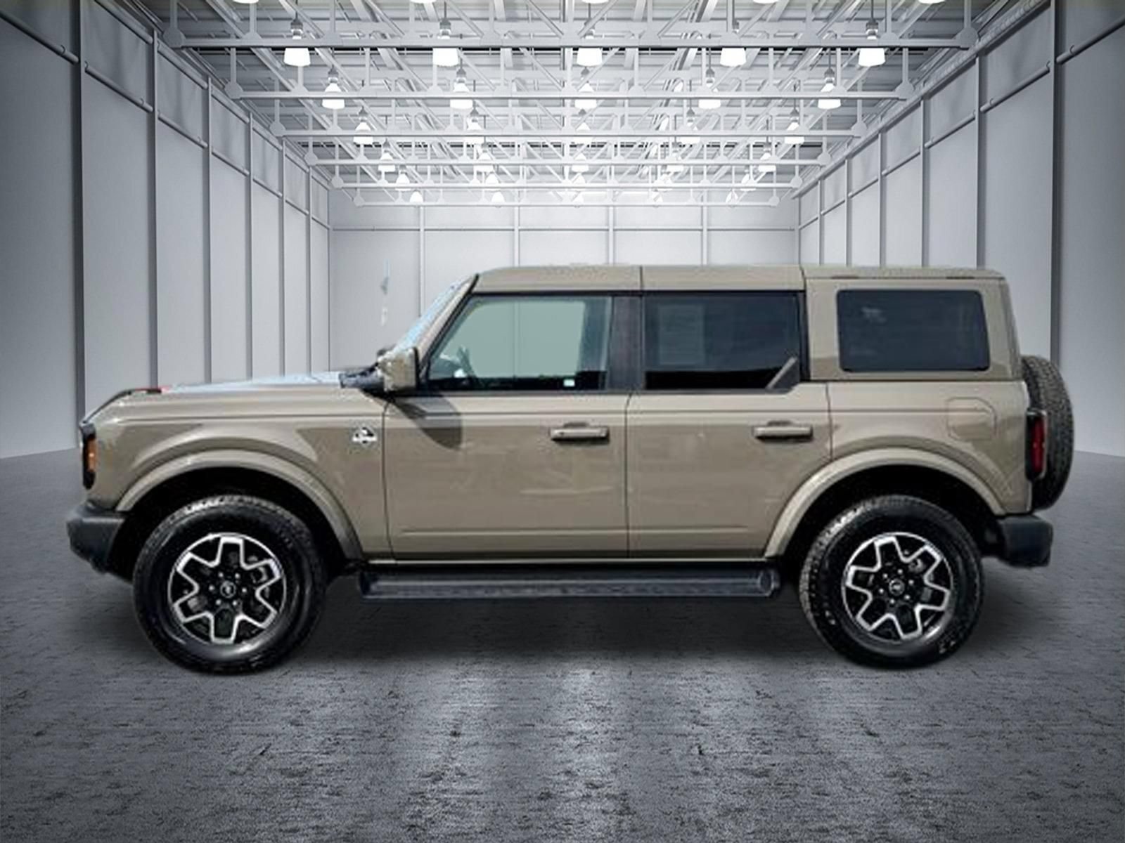 Certified 2025 Ford Bronco Outer Banks AWD/4WD image 9