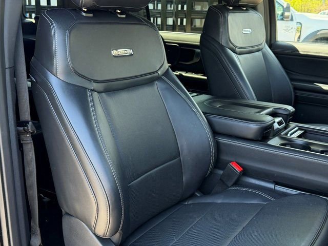 Certified 2025 Ford Expedition Platinum w/ Stealth Appearance Package image 31