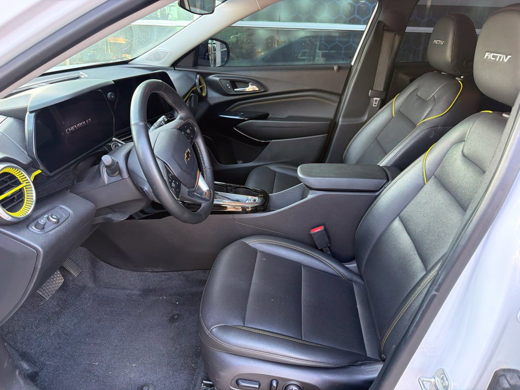 Used 2025 Chevrolet Trax ACTIV w/ Driver Confidence Package FWD image 9