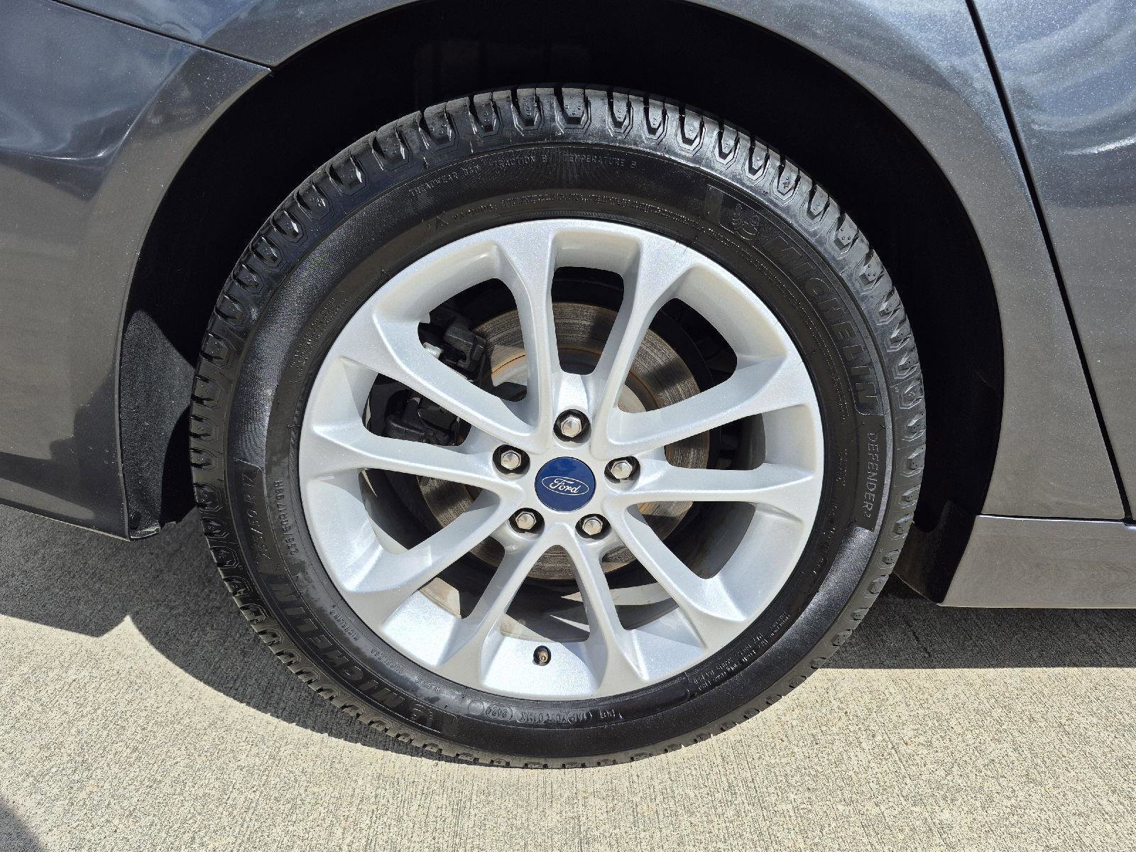 Certified 2020 Ford Fusion SE image 10