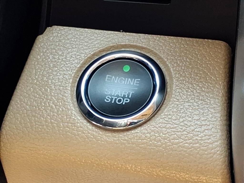 Certified 2019 Ford F250 Lariat w/ Lariat Ultimate Package image 25