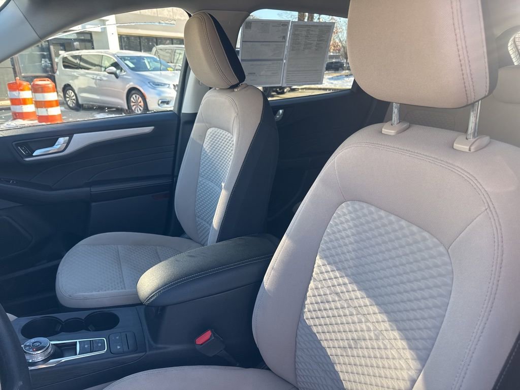 Certified 2021 Ford Escape SE image 63