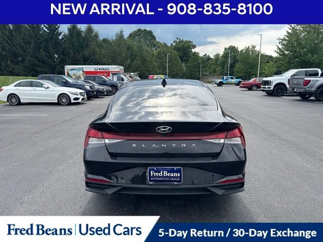 Used 2022 Hyundai Elantra SEL FWD image 7