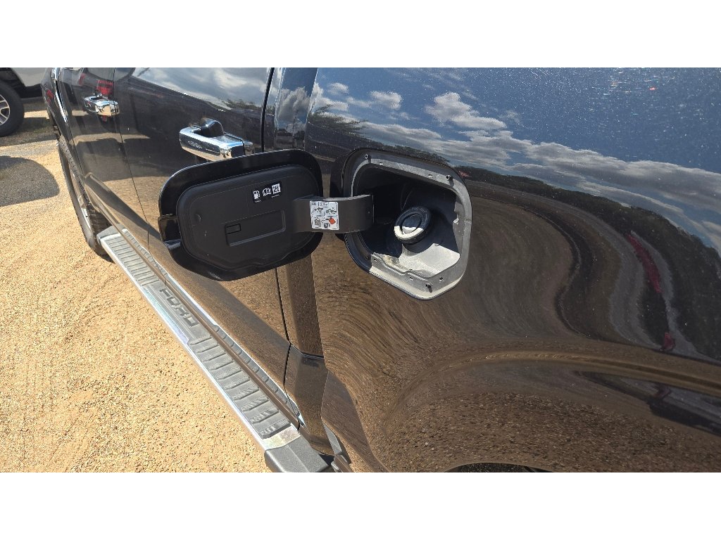 Certified 2025 Ford F150 XLT w/ Equipment Group 301A Standard AWD/4WD image 18