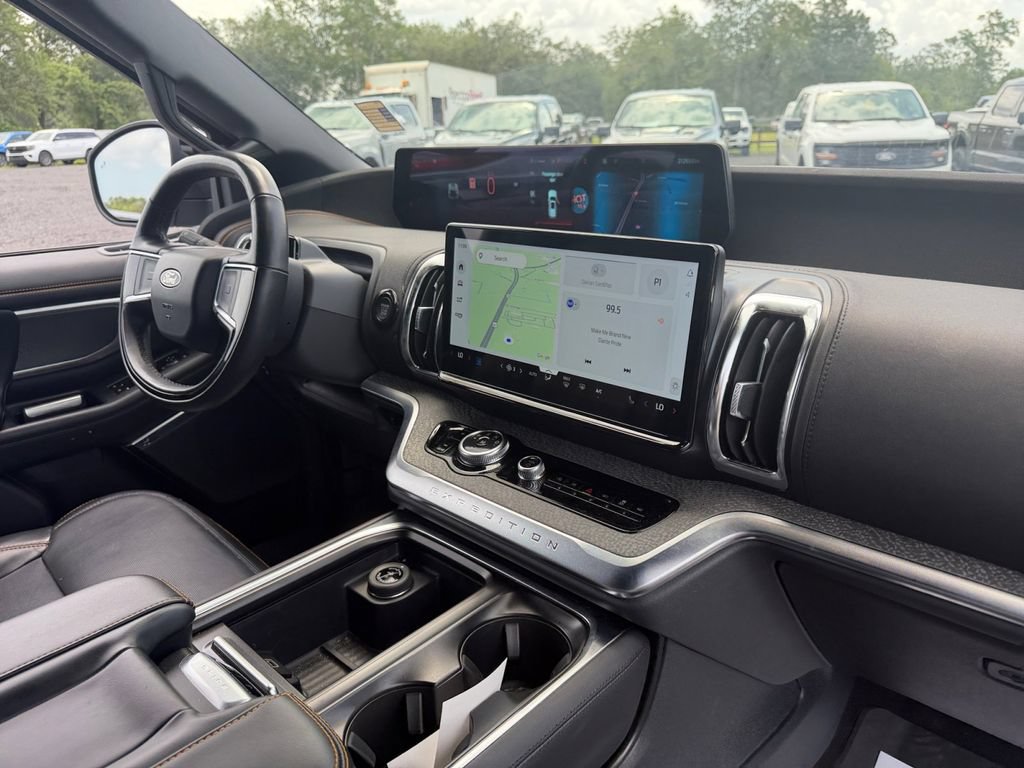 Certified 2025 Ford Expedition Tremor AWD/4WD image 23