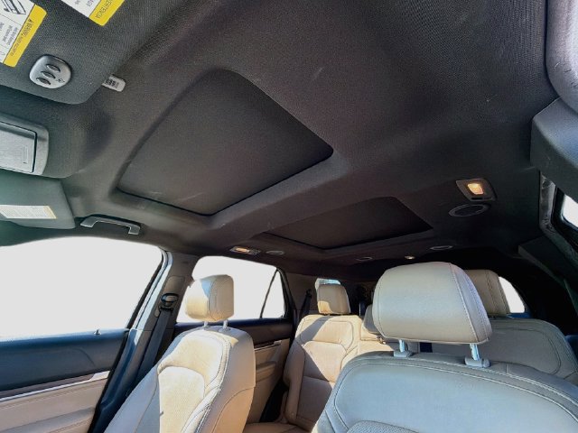 Certified 2017 Ford Explorer Limited FWD image 30