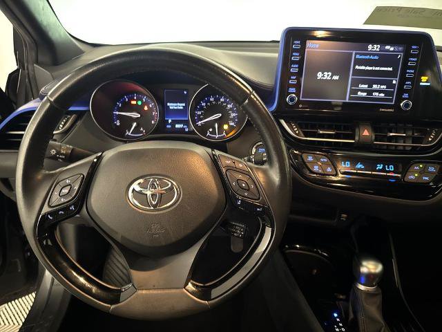 Used 2020 Toyota C-HR XLE FWD image 6