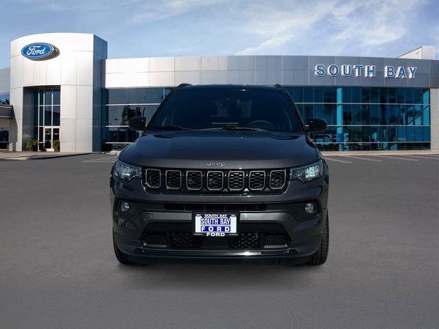 Used 2024 Jeep Compass Latitude w/ Convenience Group AWD/4WD image 8