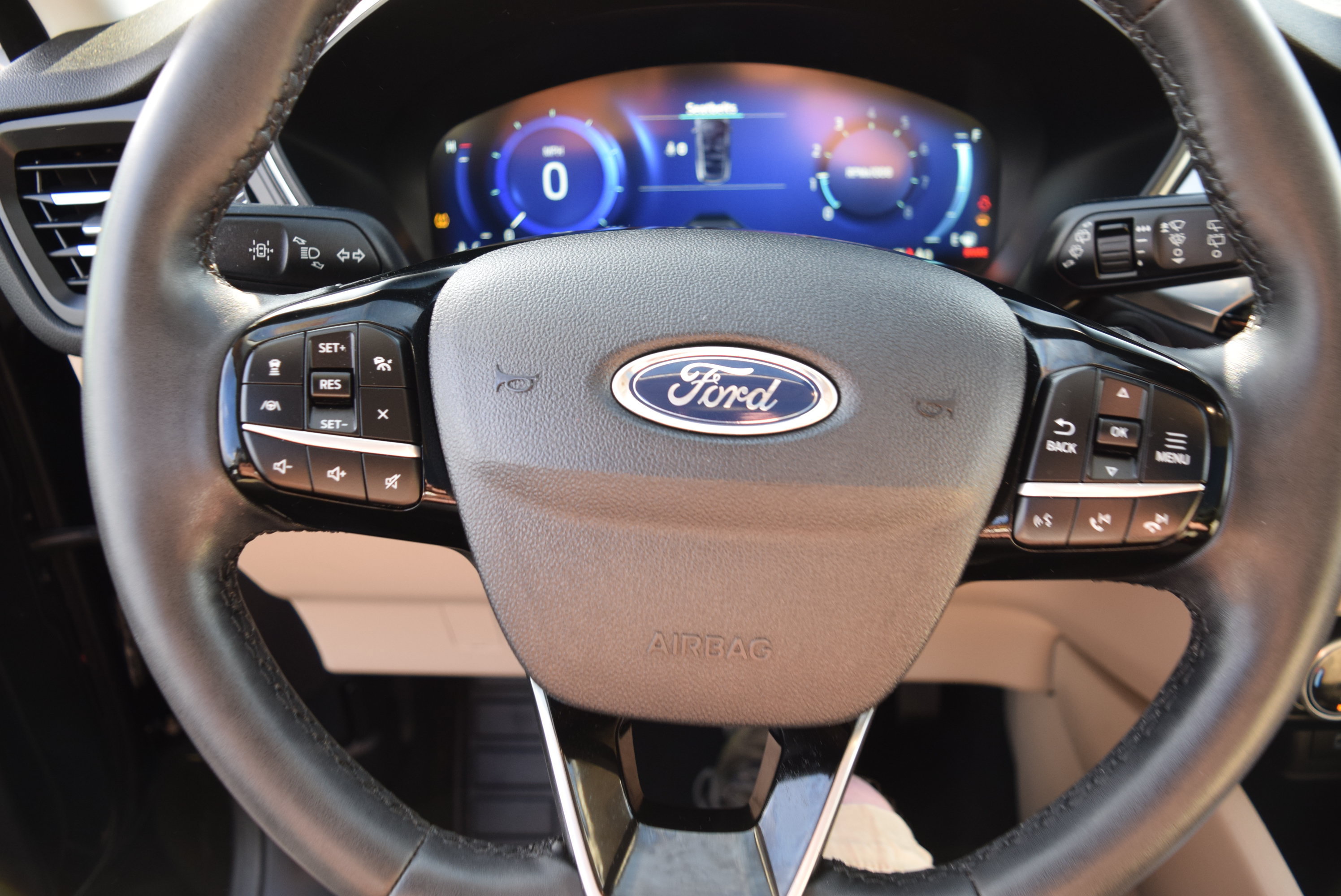 Certified 2022 Ford Escape Titanium w/ Class II Trailer Tow Package AWD/4WD image 12