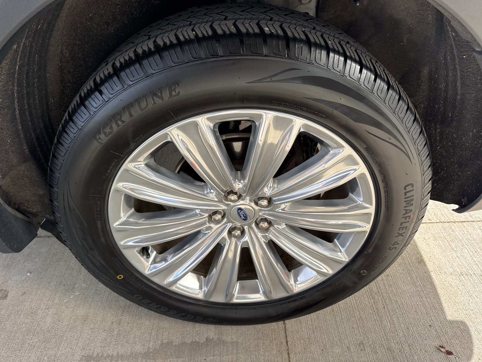 Certified 2022 Ford Explorer Limited w/ Limited Technology Package image 20