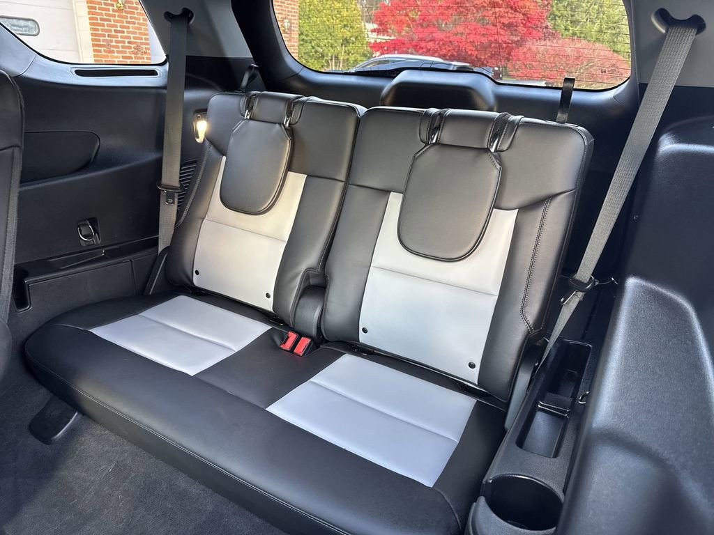 Certified 2022 Ford Explorer XLT w/ Equipment Group 202A image 23