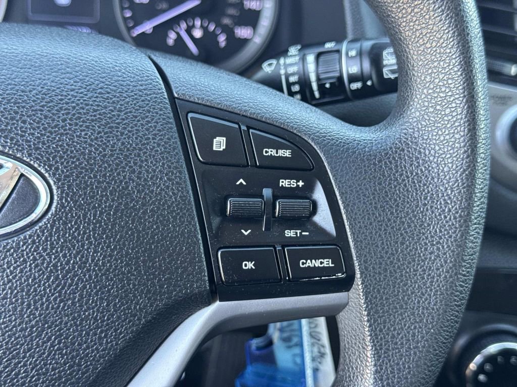 Used 2017 Hyundai Tucson SE image 11