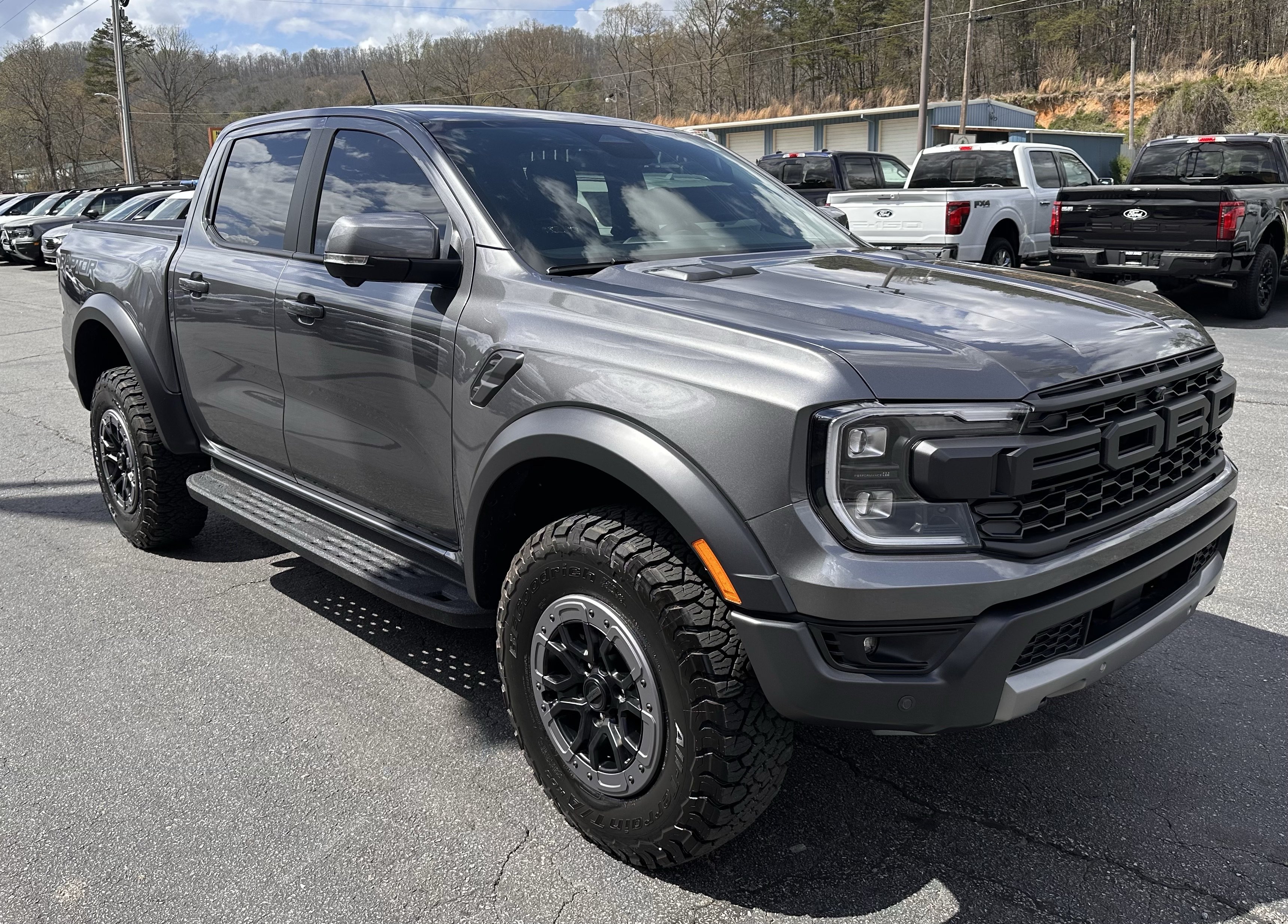 Certified 2025 Ford Ranger Raptor AWD/4WD image 4