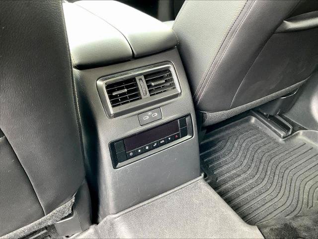 Used 2024 MAZDA CX-90 3.3 Turbo w/ Preferred Plus AWD/4WD image 12