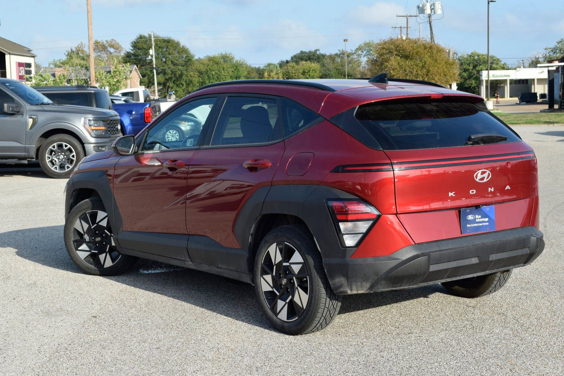 Used 2024 Hyundai Kona SEL image 8