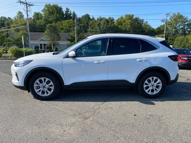 Certified 2024 Ford Escape Active w/ Tech Pack #2 image 2