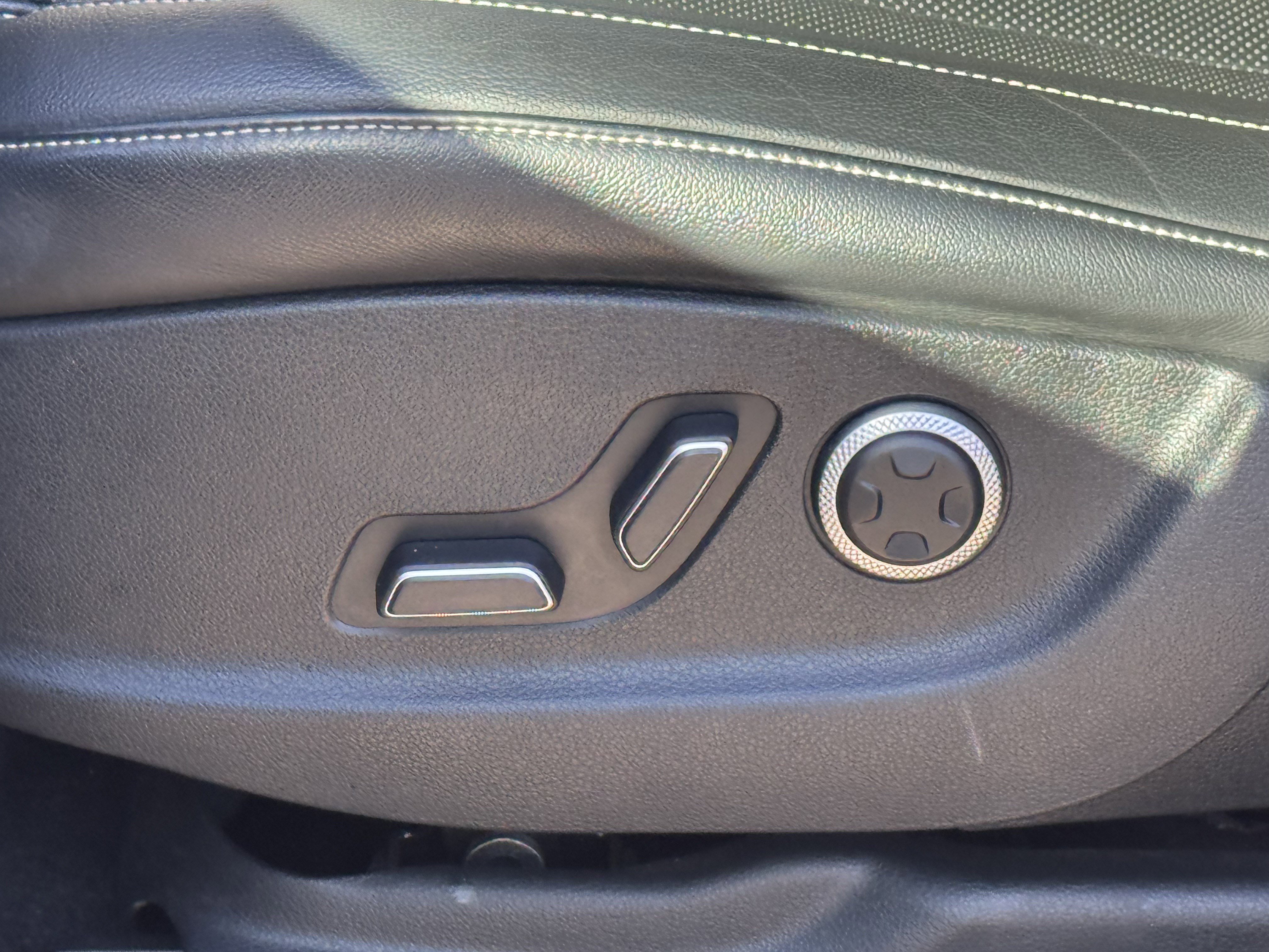 Used 2024 Genesis GV80 2.5T image 17