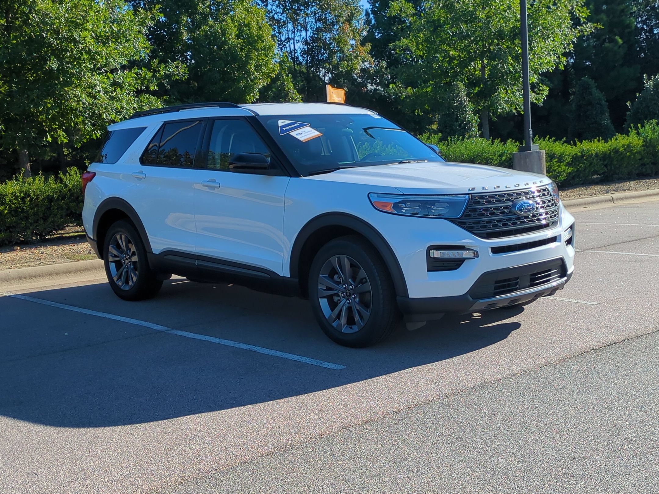 Certified 2024 Ford Explorer XLT w/ Equipment Group 202A