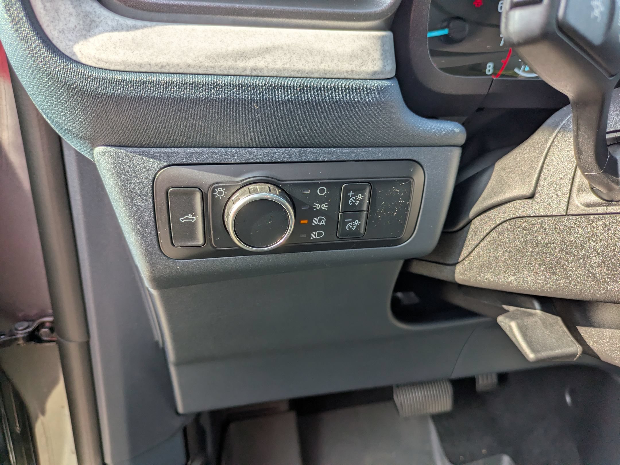 Certified 2024 Ford Maverick XLT w/ XLT Luxury Package FWD image 18