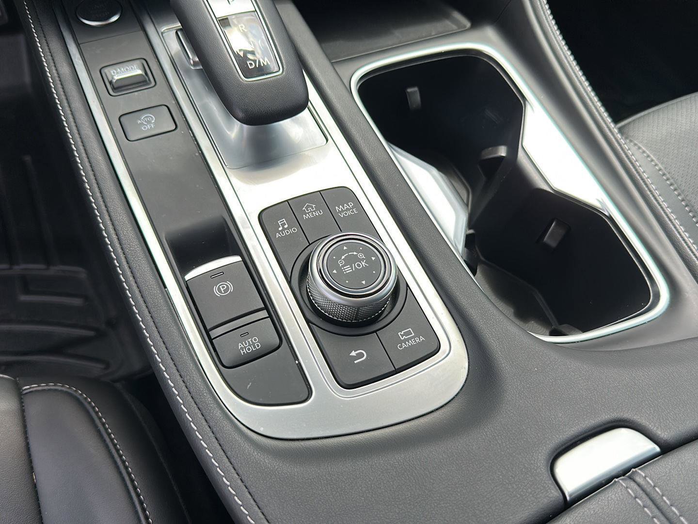 Used 2025 INFINITI QX60 Luxe FWD image 18