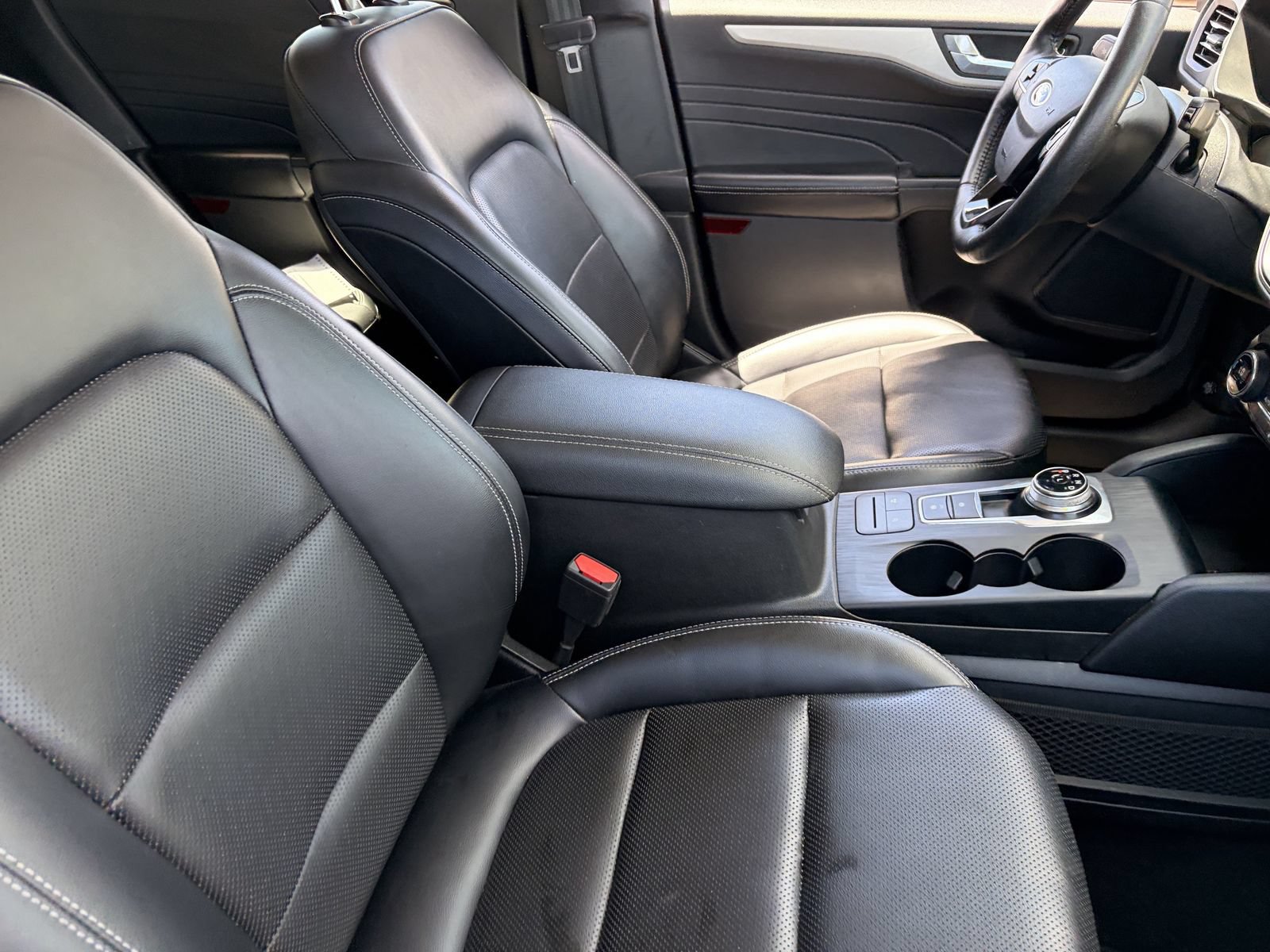 Certified 2021 Ford Escape SEL FWD image 10