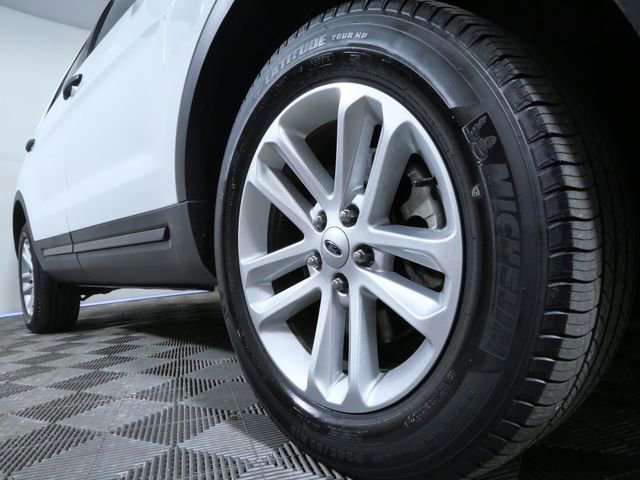 Certified 2017 Ford Explorer 4WD image 2
