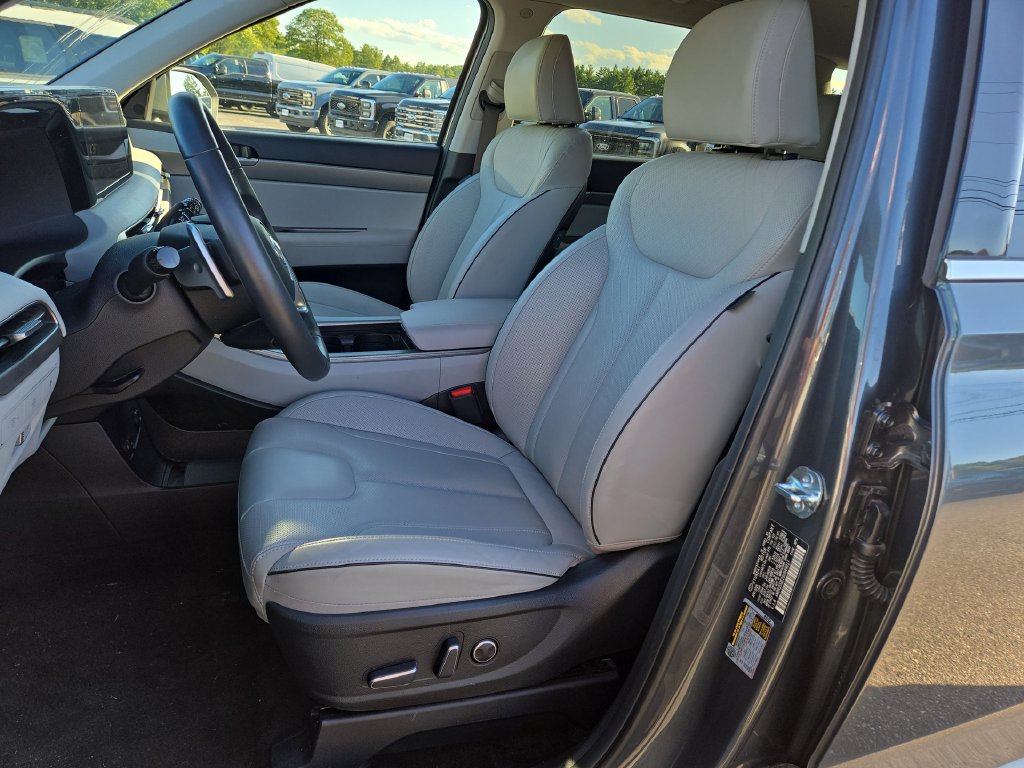 Used 2025 Hyundai Palisade SEL AWD/4WD image 6