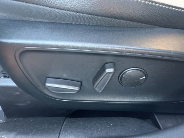 Certified 2020 Ford Escape Titanium w/ Titanium Premium Package 2.0 image 23