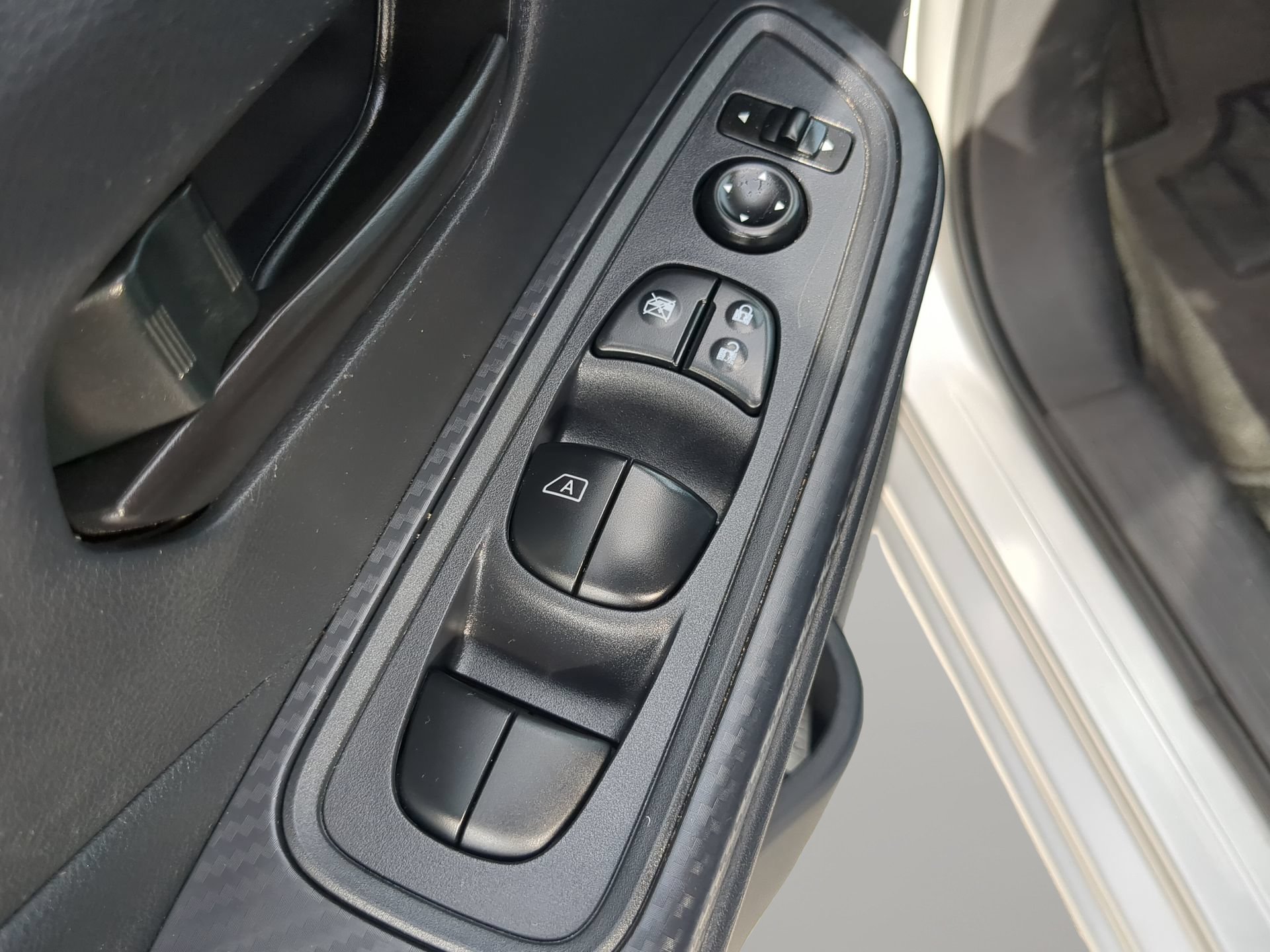 Used 2024 Nissan Versa S w/ S Plus Package FWD image 53