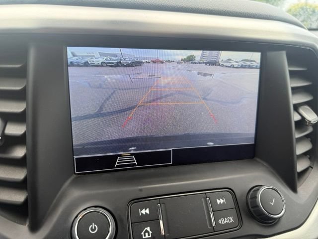 Used 2022 GMC Acadia SLE w/ GMC Pro Grade Package AWD/4WD image 3