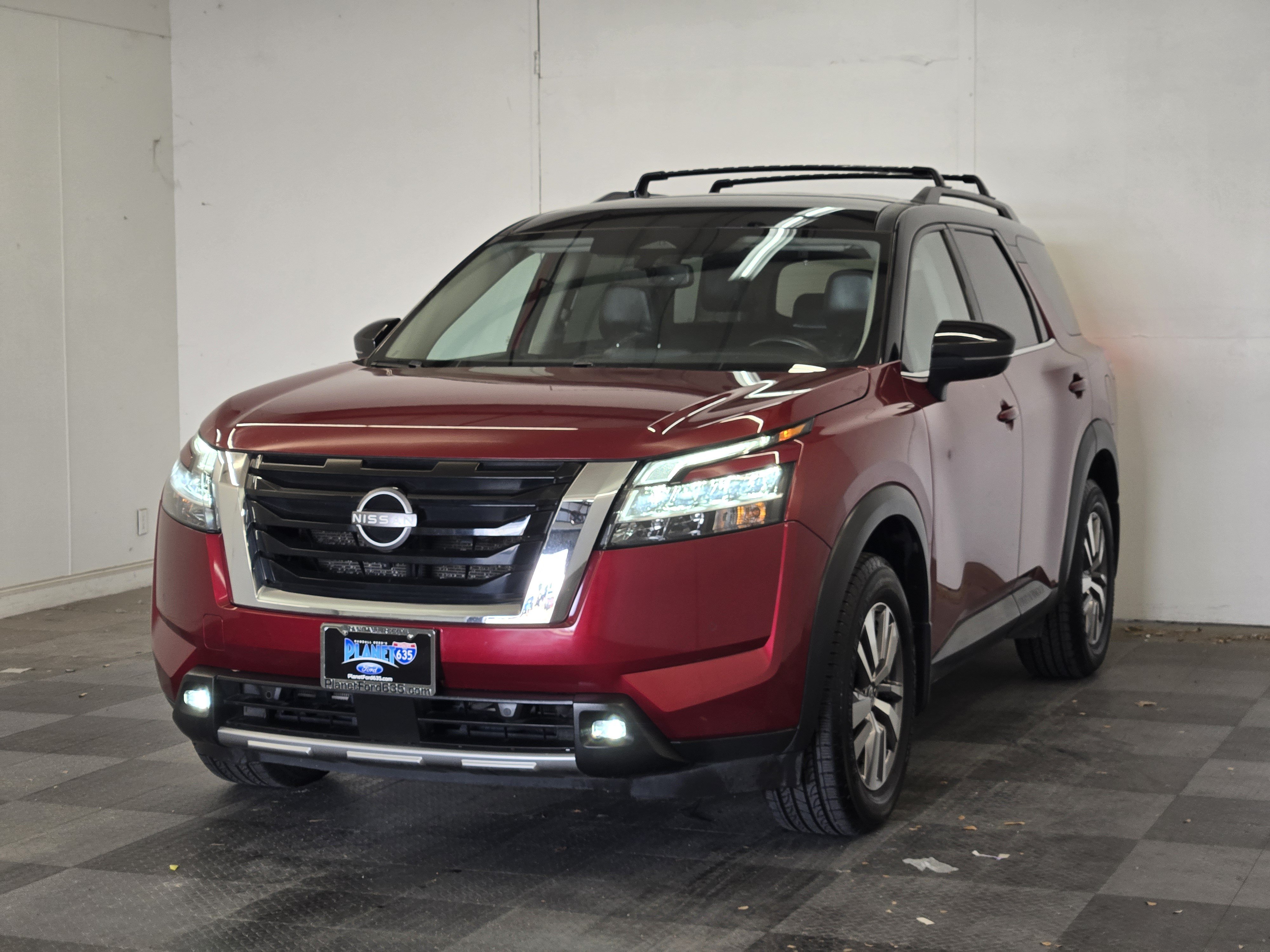 Used 2022 Nissan Pathfinder SL AWD/4WD image 4