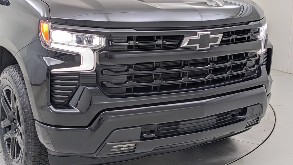 Used 2024 Chevrolet Silverado 1500 RST w/ Z71 Off-Road Package AWD/4WD image 39