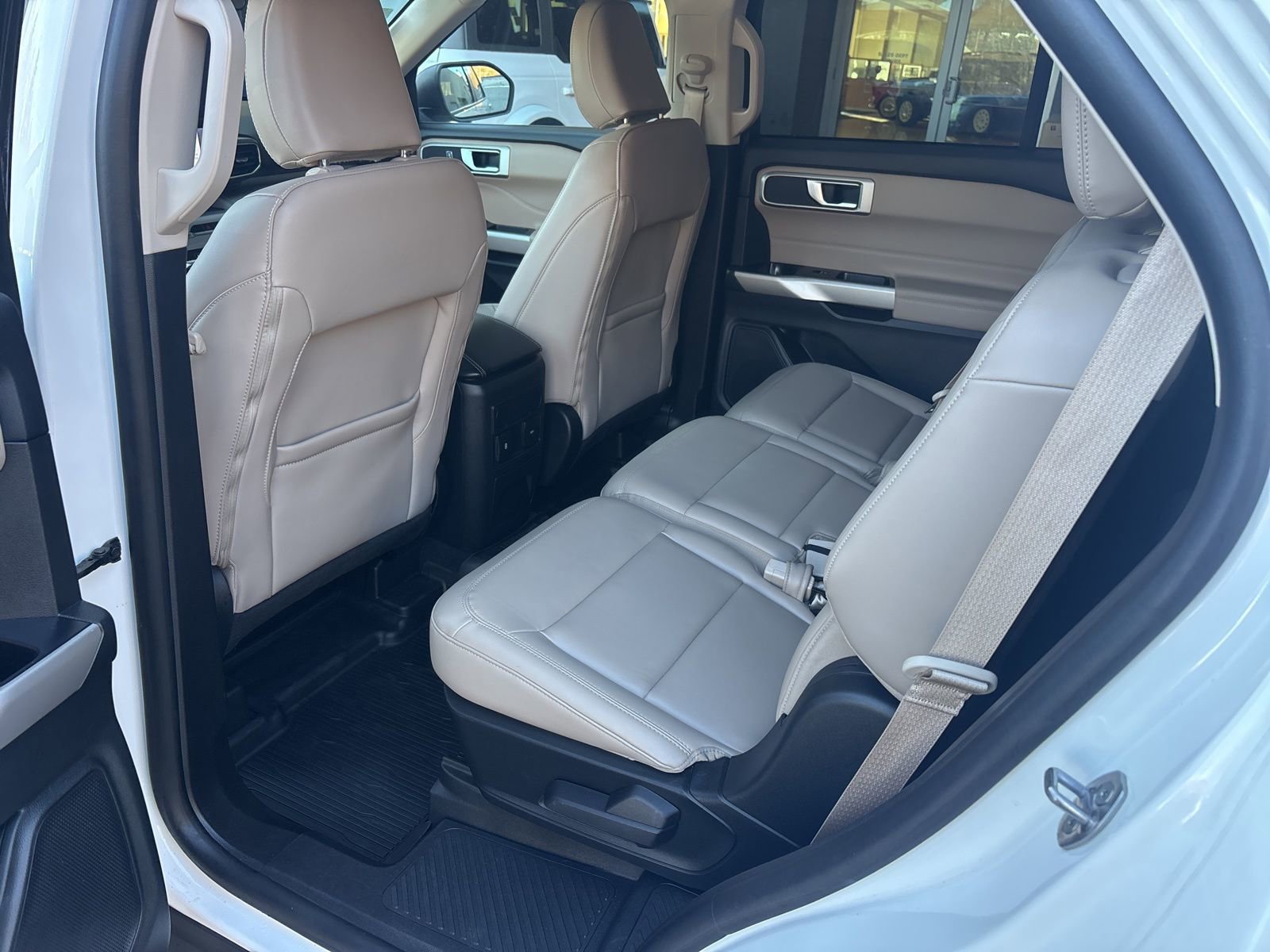 Certified 2023 Ford Explorer XLT w/ Equipment Group 202A AWD/4WD image 36