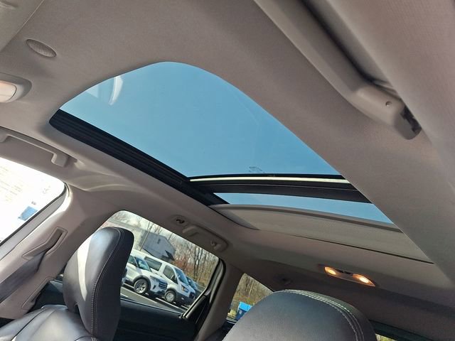 Used 2017 Volvo XC60 T6 Inscription w/ Climate Package image 19