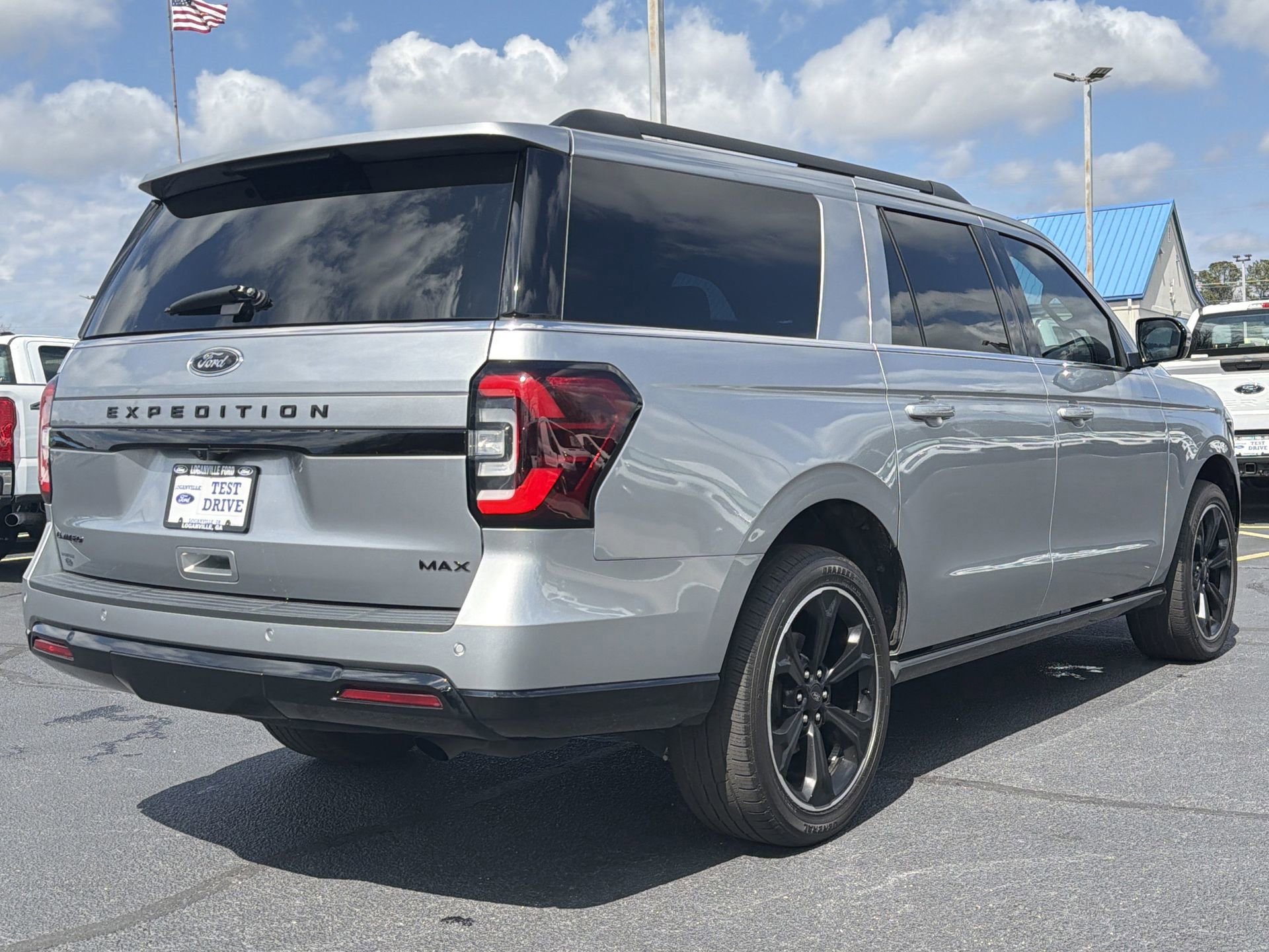 Certified 2022 Ford Expedition Max Limited image 4