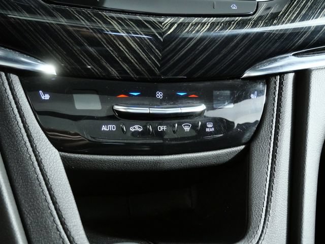 Used 2022 Cadillac XT6 Premium Luxury AWD/4WD image 22