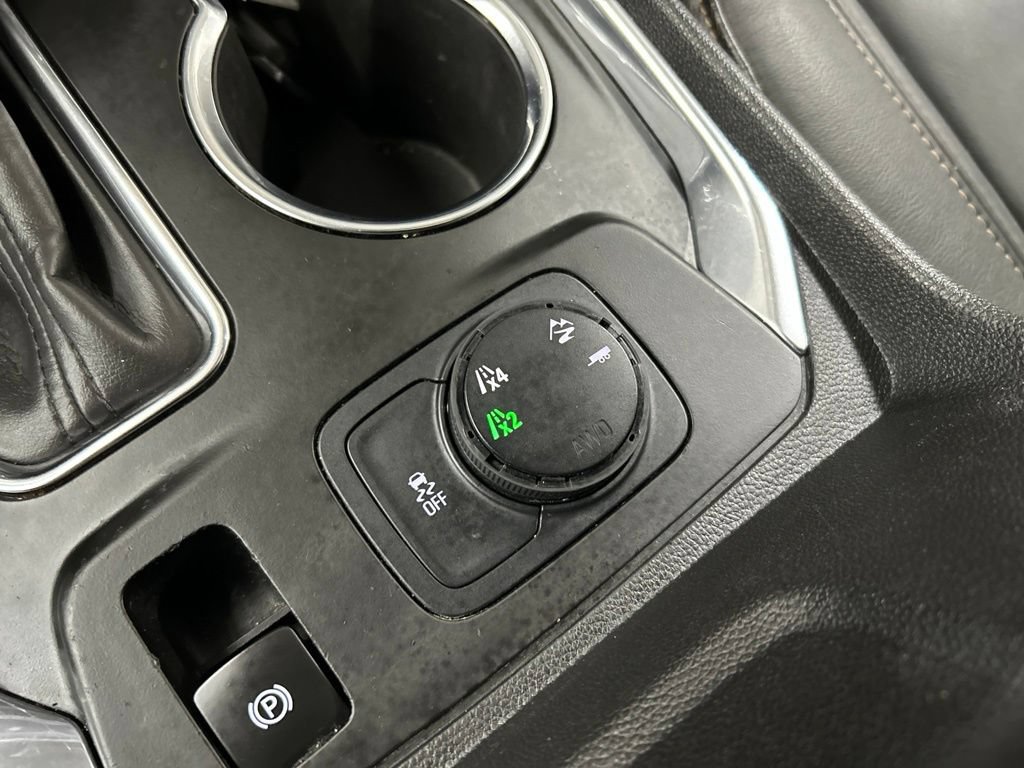 Used 2019 Chevrolet Traverse RS w/ LPO, Floor Liner Package AWD/4WD image 25