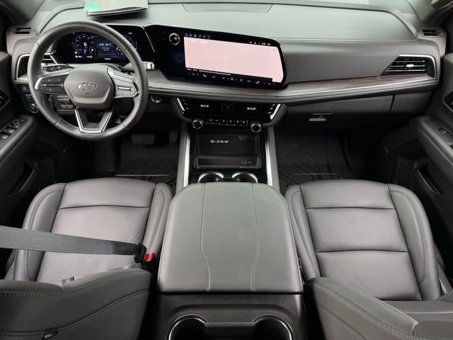 Used 2025 Chevrolet Tahoe Z71 w/ Comfort Package image 9