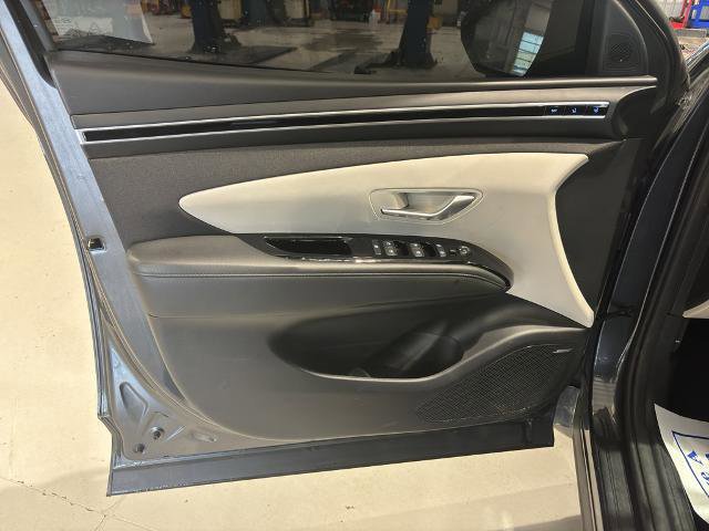 Used 2023 Hyundai Tucson Limited image 12
